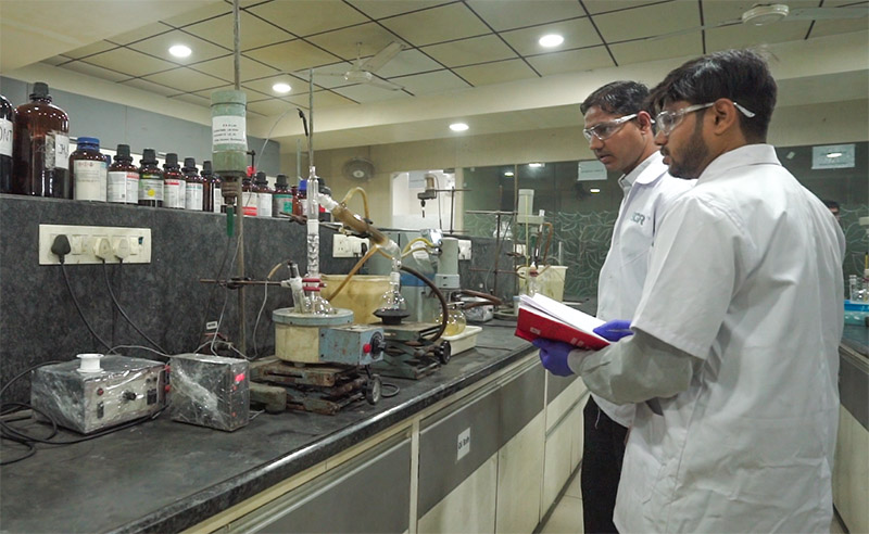 Research Facilities for Pharmaceuticals & Chemicals